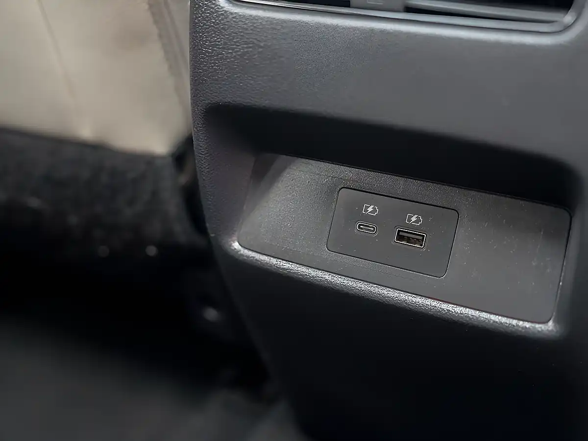 Used 2022 Nissan Qashqai Tekna Blue - Interior and Exterior details 18