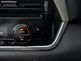 Used 2022 Nissan Qashqai Tekna Blue - Interior and Exterior details 19