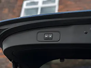 Used 2022 Nissan Qashqai Tekna Blue - Interior and Exterior details 20