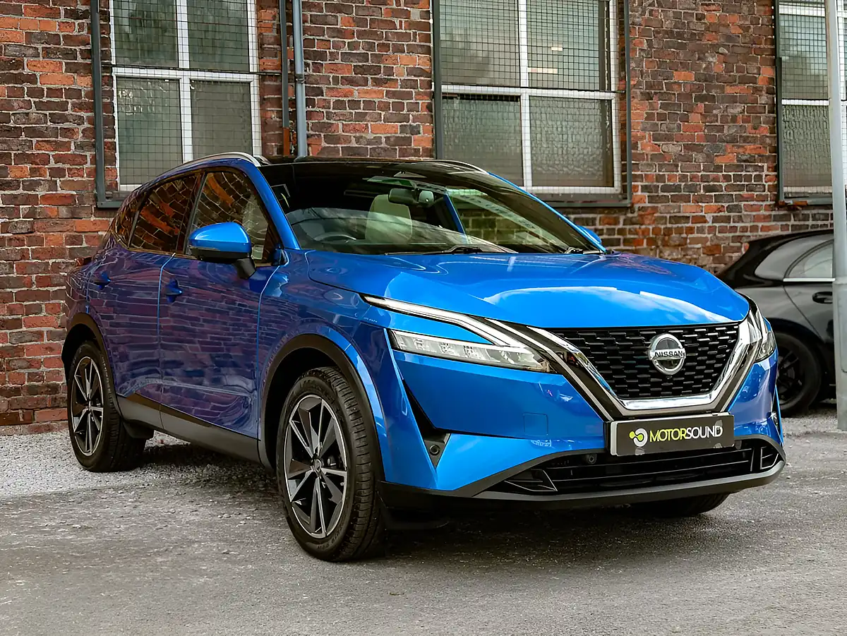 Used 2022 Nissan Qashqai Tekna Blue - Interior and Exterior details 3
