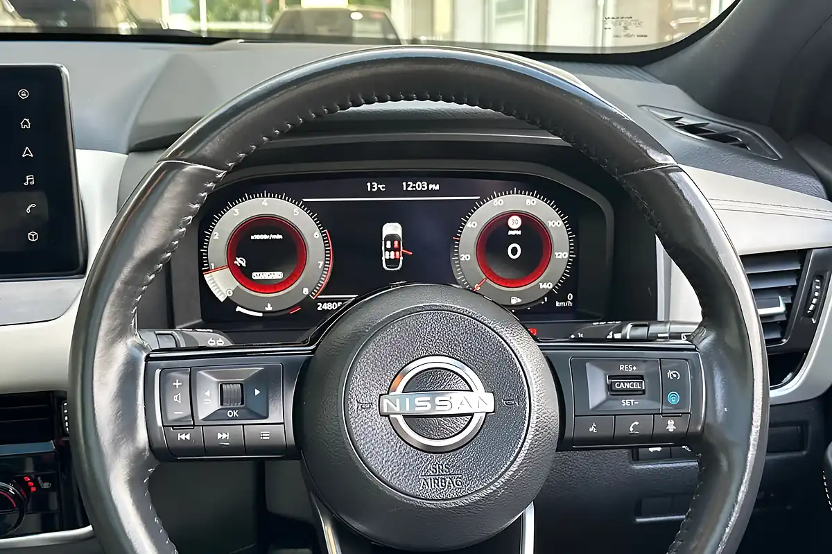 Used 2022 Nissan Qashqai Tekna Gun Metal - Interior and Exterior details 10