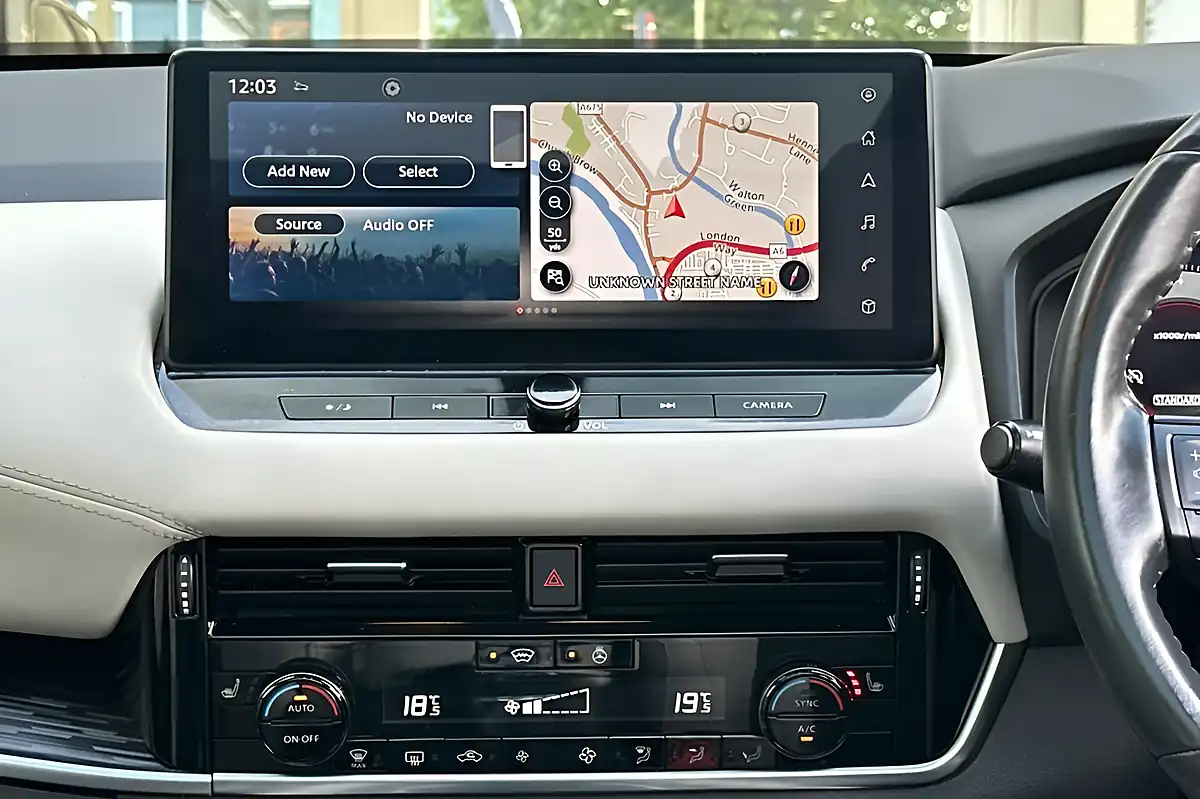 Used 2022 Nissan Qashqai Tekna Gun Metal - Interior and Exterior details 12