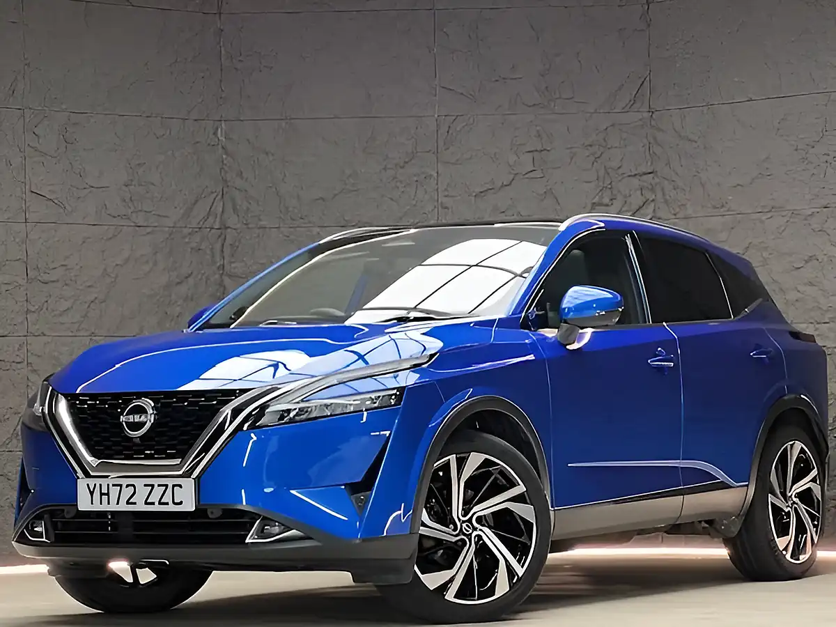 Used 2022 Nissan Qashqai Tekna+ Magnetic Blue - Front View