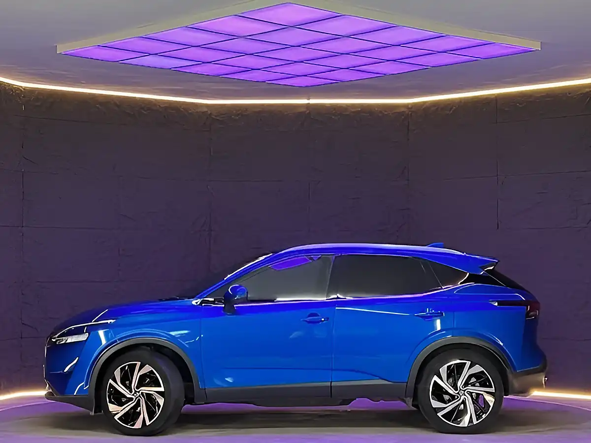 Used 2022 Nissan Qashqai Tekna+ Magnetic Blue - Interior and Exterior details 10