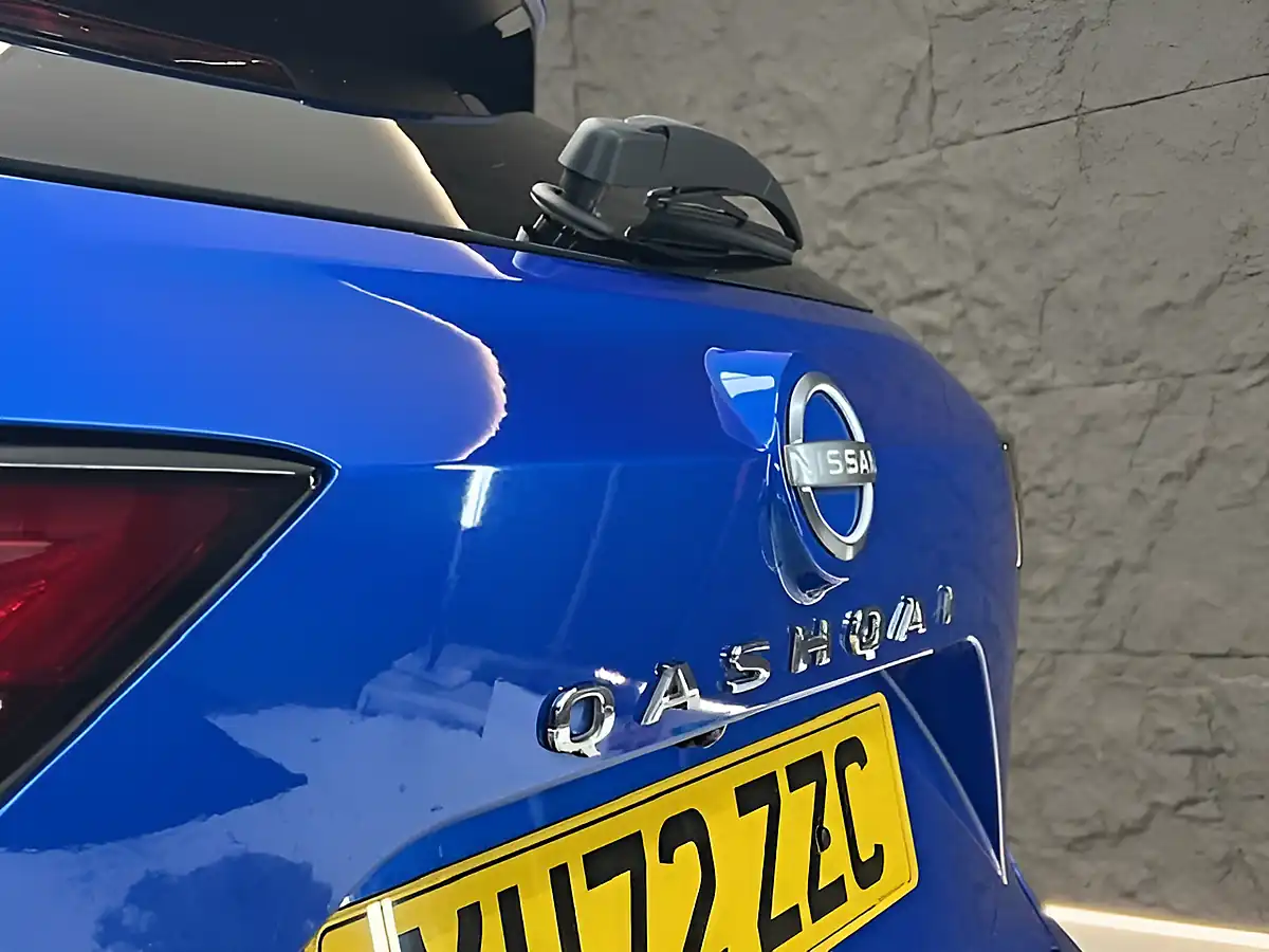 Used 2022 Nissan Qashqai Tekna+ Magnetic Blue - Interior and Exterior details 17