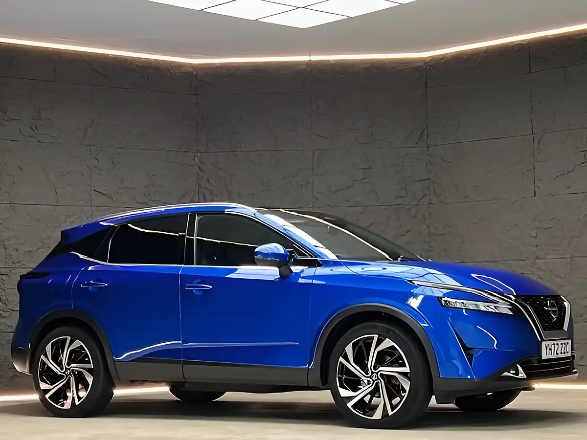 Used 2022 Nissan Qashqai Tekna+ Magnetic Blue - Interior and Exterior details 9