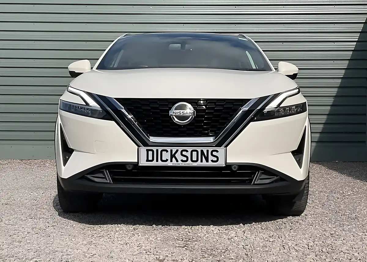 Used 2022 Nissan Qashqai Tekna White - Interior and Exterior details 11