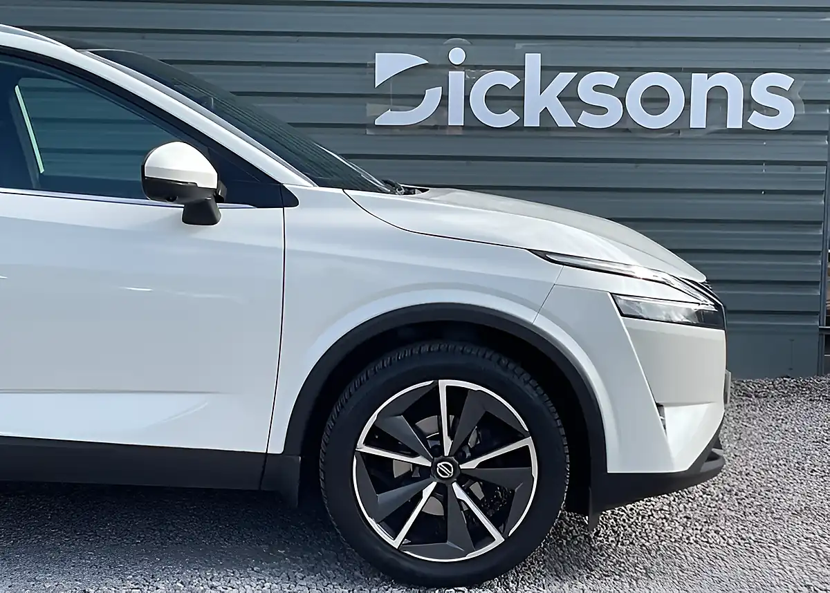 Used 2022 Nissan Qashqai Tekna White - Interior and Exterior details 5