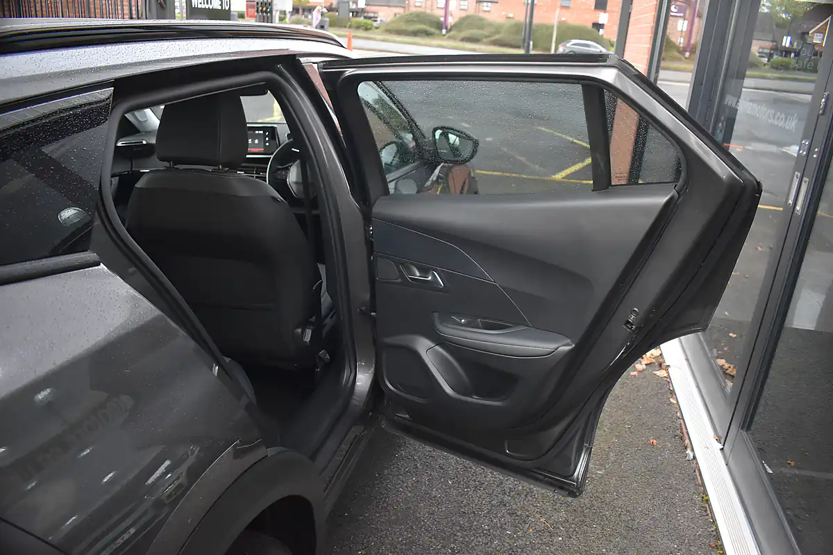 Used 2022 Peugeot 2008 Allure Premium Nimbus Grey - Interior and Exterior details 15
