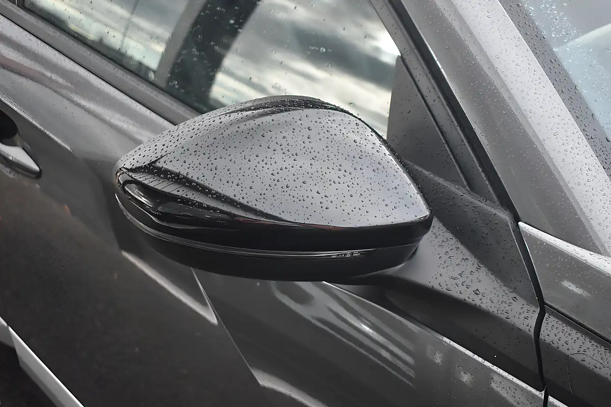 Used 2022 Peugeot 2008 Allure Premium Nimbus Grey - Interior and Exterior details 18