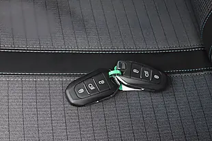 Used 2022 Peugeot 2008 Allure Premium Nimbus Grey - Interior and Exterior details 19