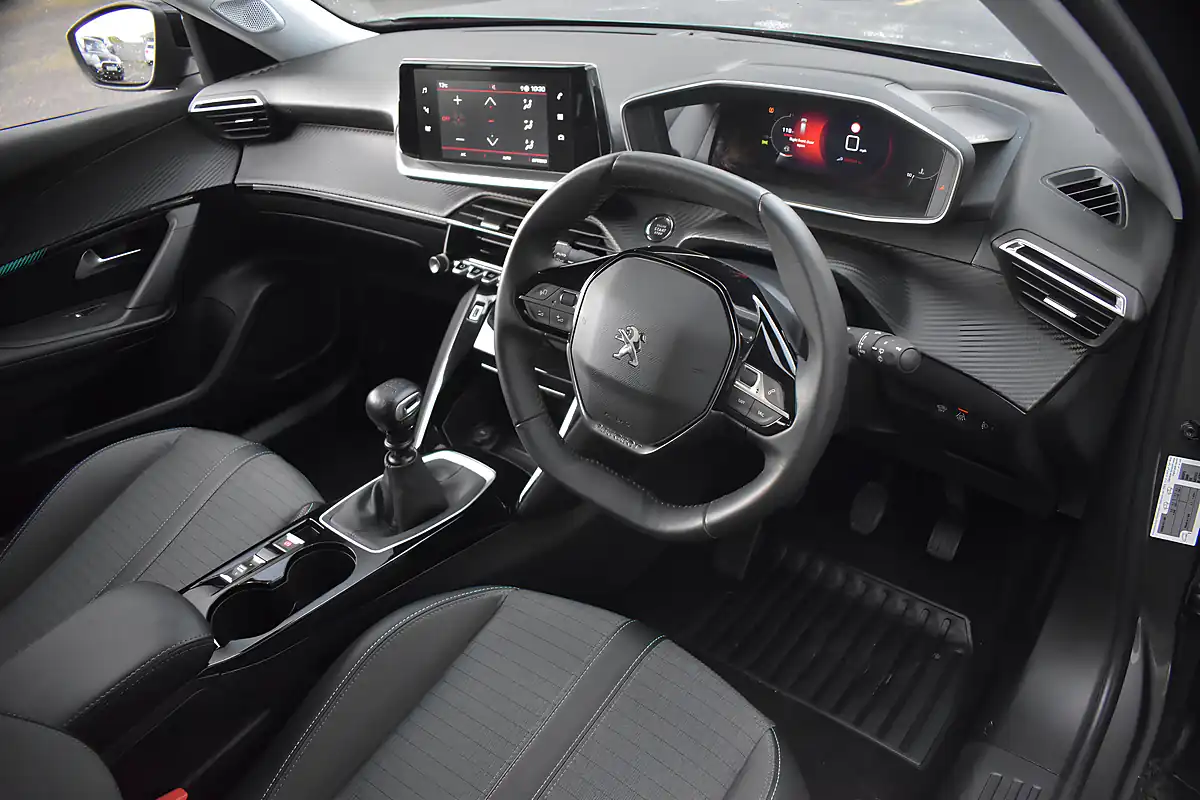 Used 2022 Peugeot 2008 Allure Premium Nimbus Grey - Interior and Exterior details 8