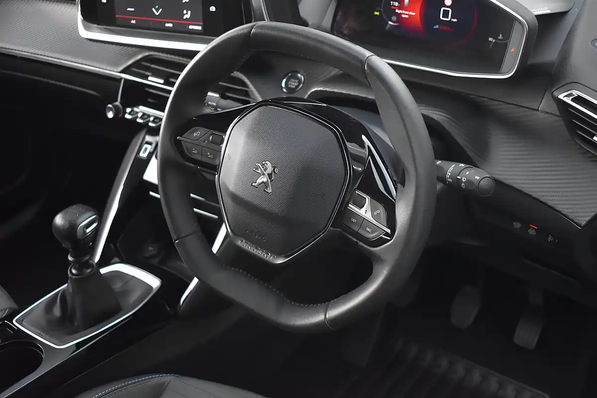 Used 2022 Peugeot 2008 Allure Premium Nimbus Grey - Interior and Exterior details 9