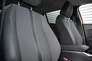 Used 2022 Peugeot 2008 Allure Premium Orange - Interior and Exterior details 11