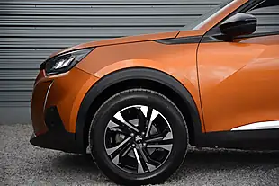 Used 2022 Peugeot 2008 Allure Premium Orange - Interior and Exterior details 15