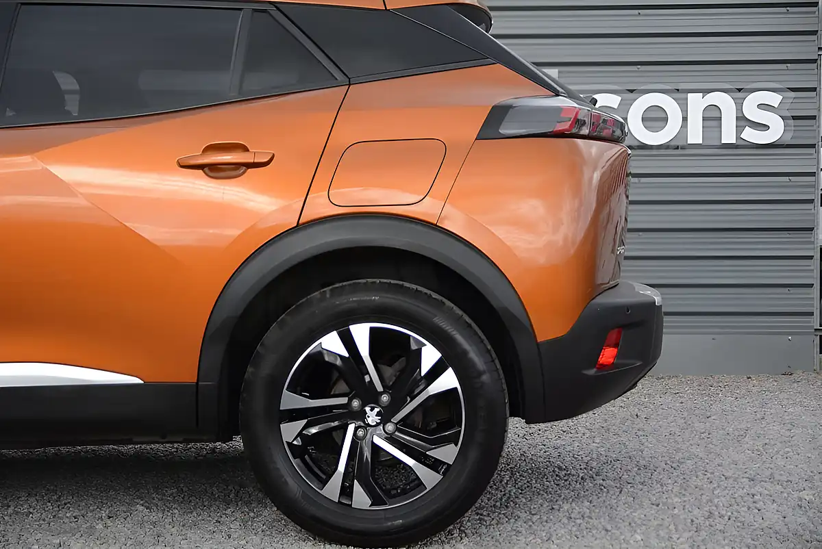 Used 2022 Peugeot 2008 Allure Premium Orange - Interior and Exterior details 16