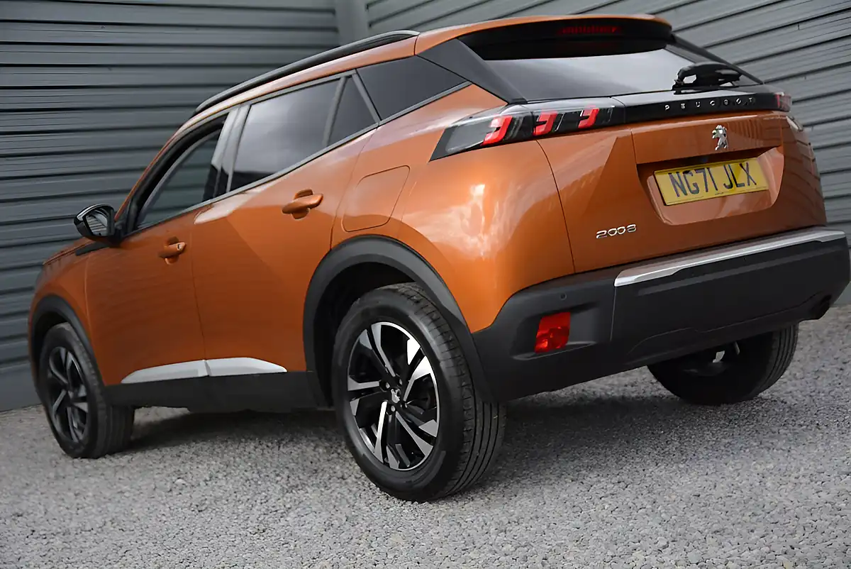 Used 2022 Peugeot 2008 Allure Premium Orange - Interior and Exterior details 3