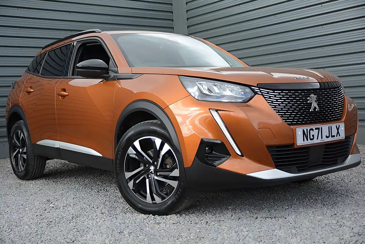 Used 2022 Peugeot 2008 Allure Premium Orange - Interior and Exterior details 5