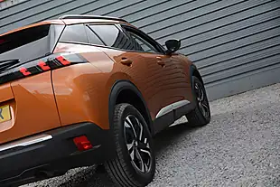 Used 2022 Peugeot 2008 Allure Premium Orange - Interior and Exterior details 9