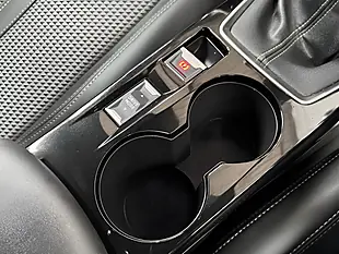 Used 2022 Peugeot 2008 GT Grey - Interior and Exterior details 18