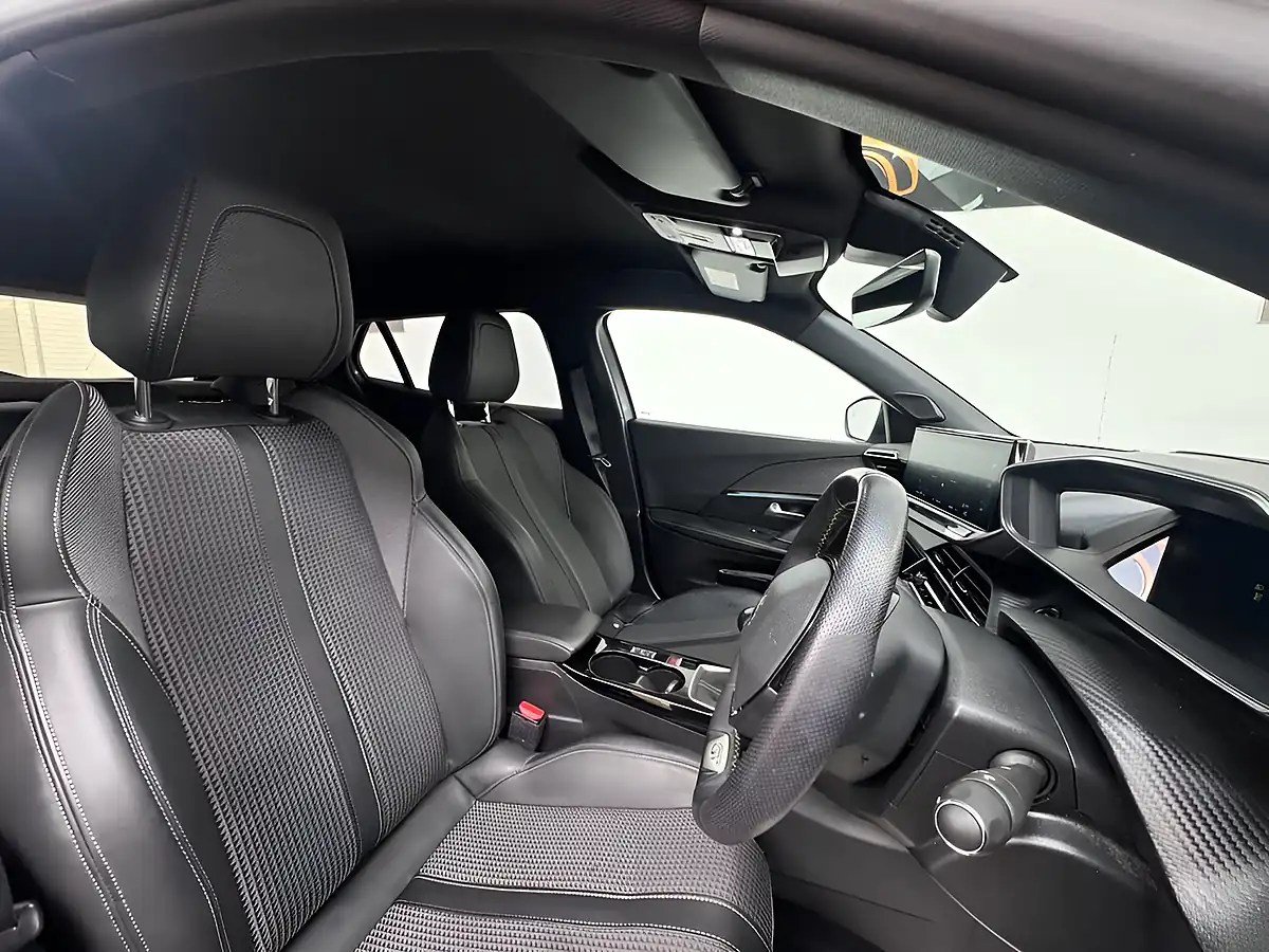 Used 2022 Peugeot 2008 GT Grey - Interior and Exterior details 8
