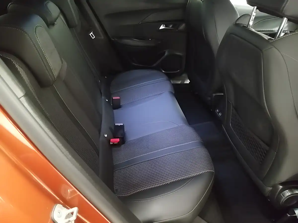 Used 2022 Peugeot 2008 GT Orange - Interior and Exterior details 13