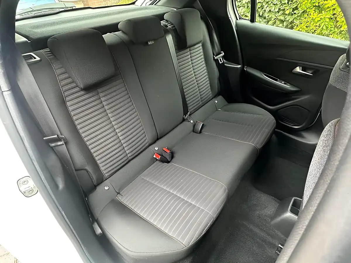 Used 2022 Peugeot 208 Active Premium White - Interior and Exterior details 10