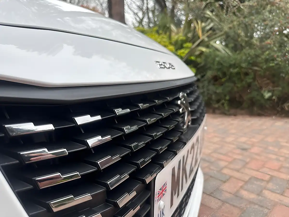 Used 2022 Peugeot 208 Active Premium White - Interior and Exterior details 20