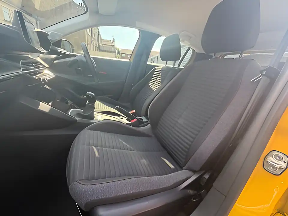 Used 2022 Peugeot 208 Active Premium Yellow - Interior and Exterior details 13