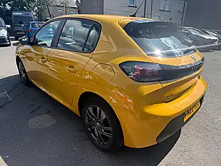 Used 2022 Peugeot 208 Active Premium Yellow - Interior and Exterior details 4