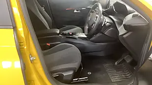 Used 2022 Peugeot 208 Active Premium Yellow - Interior and Exterior details 16