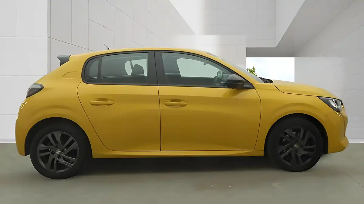 Used 2022 Peugeot 208 Active Premium Yellow - Interior and Exterior details 9