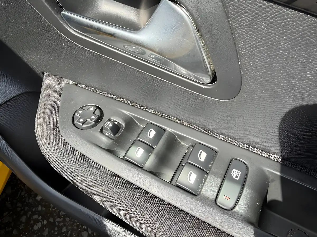 Used 2022 Peugeot 208 Active Premium Yellow - Interior and Exterior details 14