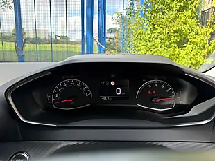 Used 2022 Peugeot 208 Active Premium Yellow - Interior and Exterior details 20