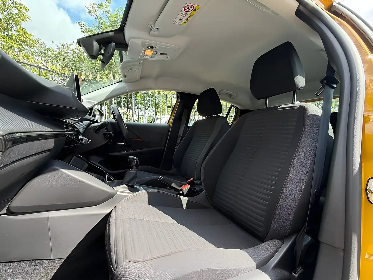 Used 2022 Peugeot 208 Active Premium Yellow - Interior and Exterior details 8