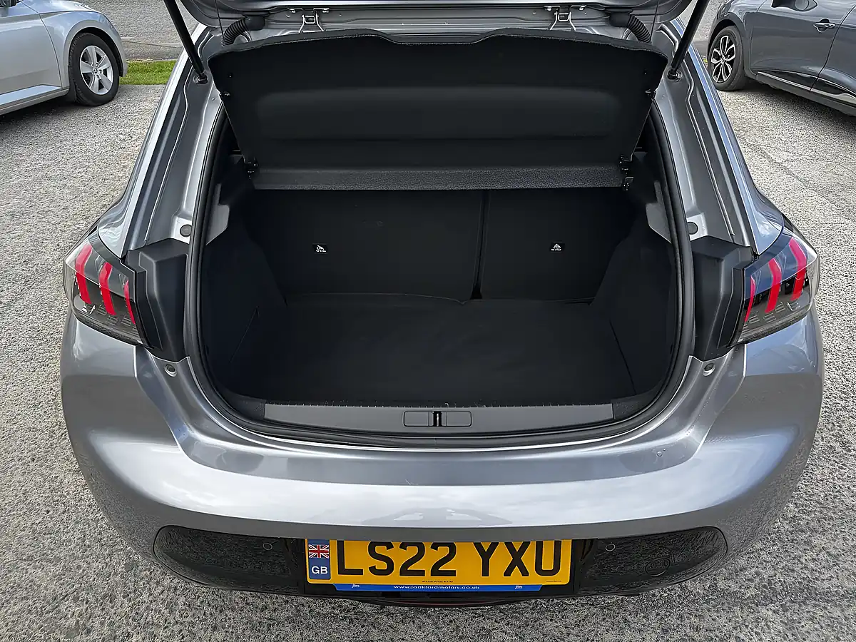 Used 2022 Peugeot 208 Allure Premium Artense Grey Met - Interior and Exterior details 18