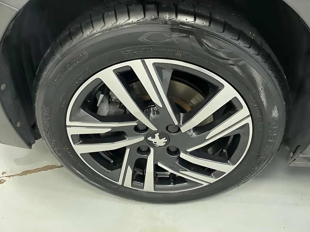 Used 2022 Peugeot 208 Allure Premium Grey - Interior and Exterior details 12