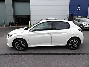 Used 2022 Peugeot 208 Allure Premium White Pearl - Interior and Exterior details 7