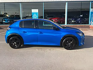 Used 2022 Peugeot 208 GT Blue - Interior and Exterior details 11
