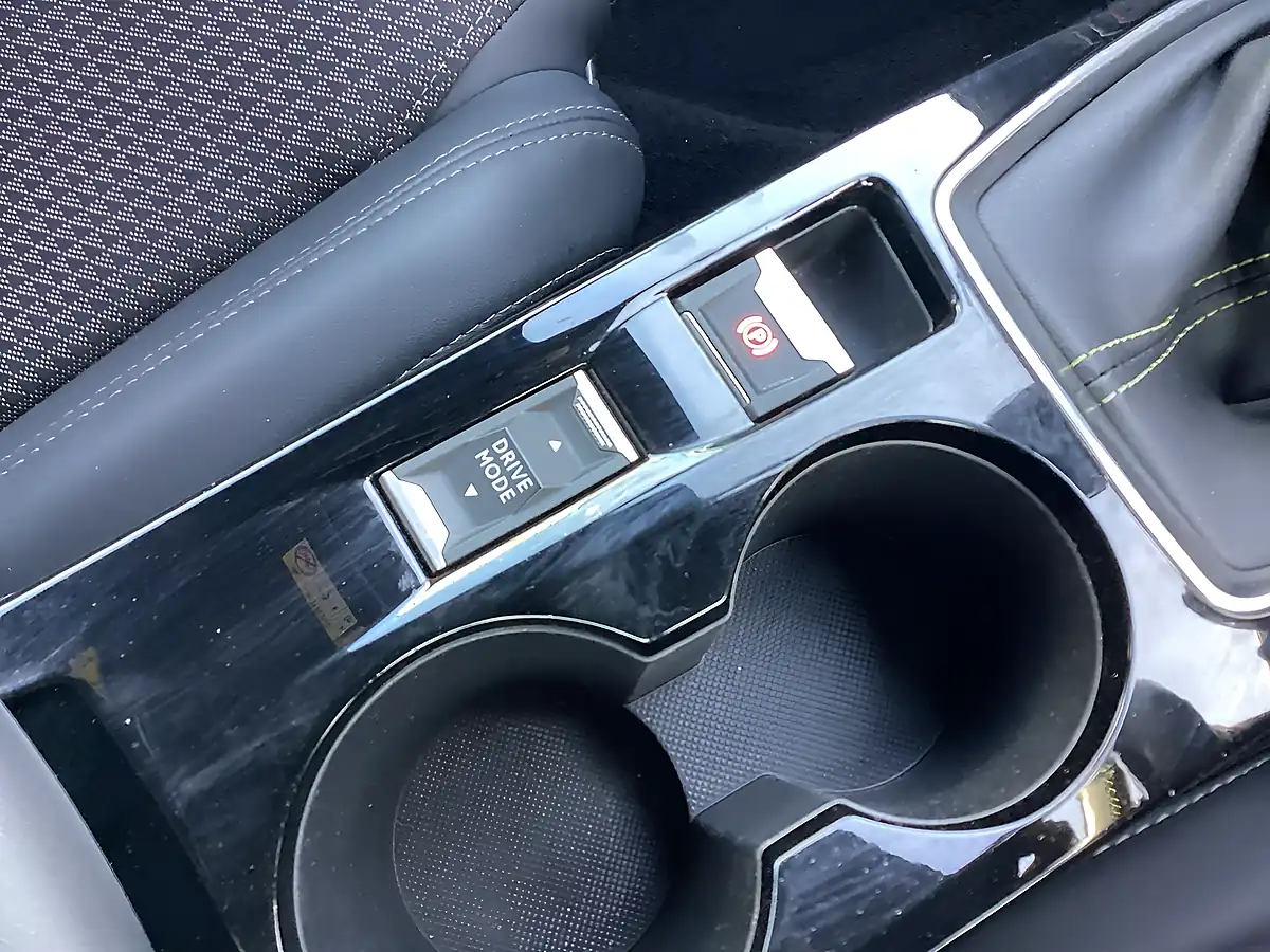 Used 2022 Peugeot 208 GT Blue - Interior and Exterior details 16