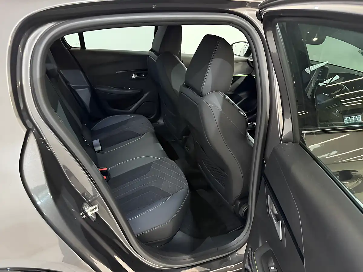 Used 2022 Peugeot 208 GT Premium Cumulus Grey - Interior and Exterior details 18
