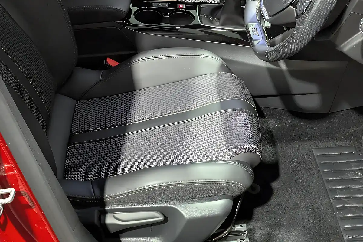 Used 2022 Peugeot 208 GT Red - Interior and Exterior details 19