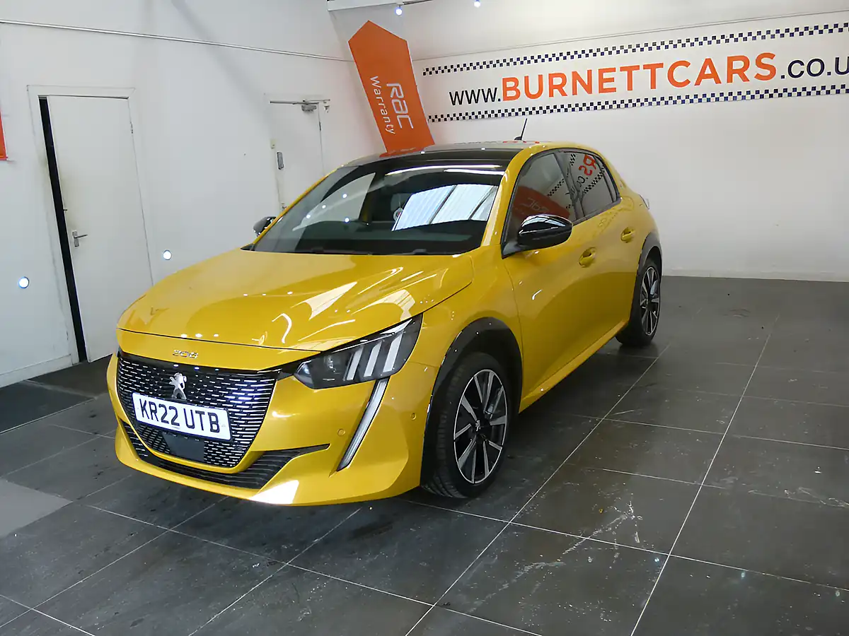 Used 2022 Peugeot 208 GT Yellow - Interior and Exterior details 6