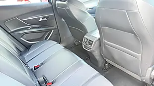 Used 2022 Peugeot 3008 Allure Blue - Interior and Exterior details 10