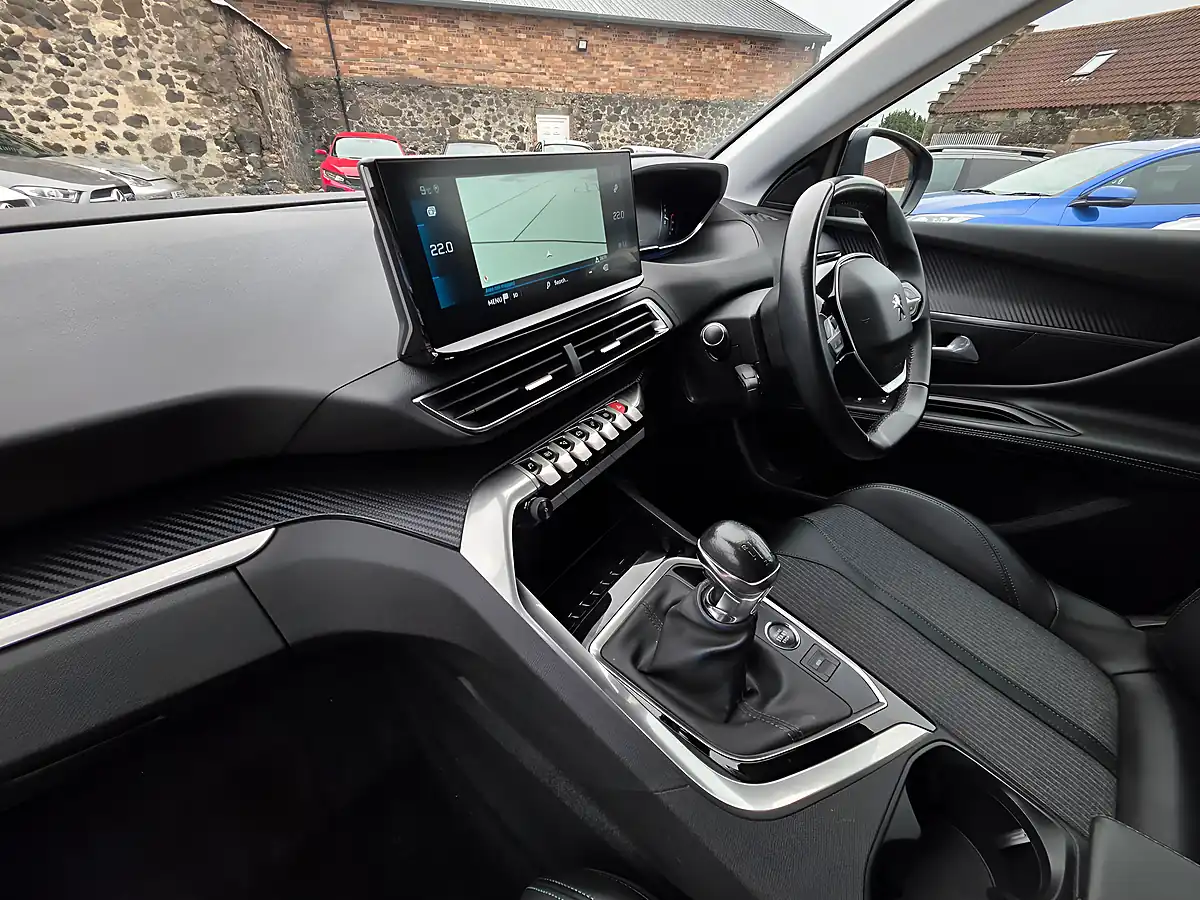 Used 2022 Peugeot 3008 Allure Nera Black Metallic - Interior and Exterior details 10