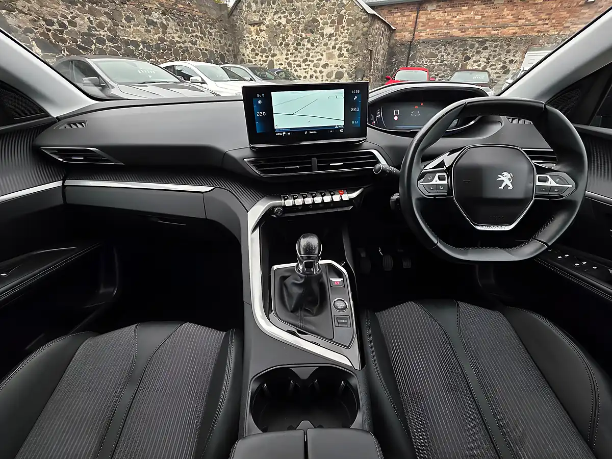 Used 2022 Peugeot 3008 Allure Nera Black Metallic - Interior and Exterior details 6