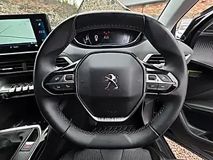 Used 2022 Peugeot 3008 Allure Nera Black Metallic - Interior and Exterior details 8