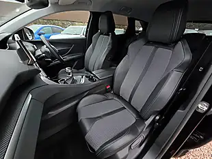 Used 2022 Peugeot 3008 Allure Nera Black Metallic - Interior and Exterior details 9