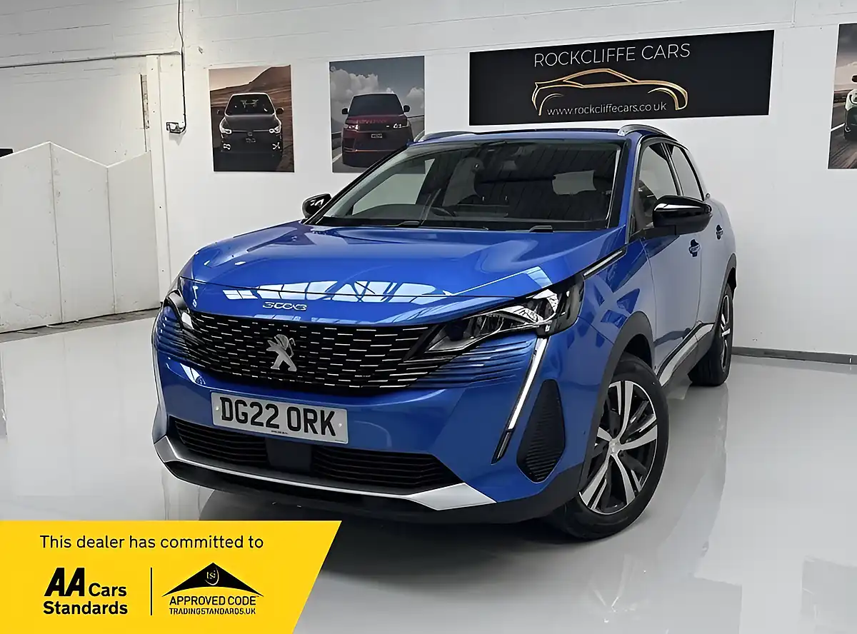 Used 2022 Peugeot 3008 Allure Premium Blue - Front View