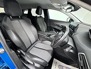 Used 2022 Peugeot 3008 Allure Premium Blue - Interior and Exterior details 11